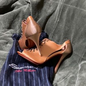 Santoni lace-up 4” heel from Rose collection.